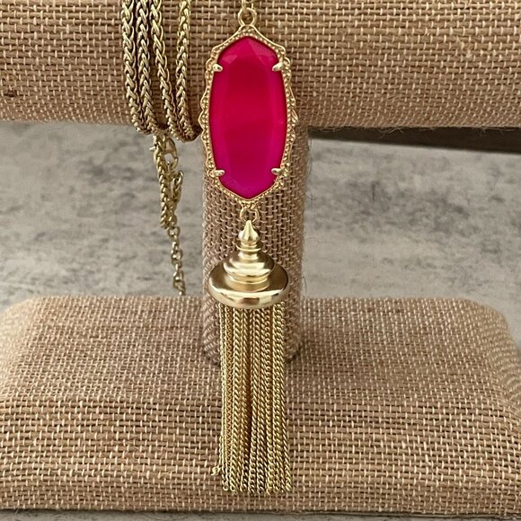 Kendra Scott Everly Pink Agate Gold Fringed Tassel Pendant Necklace 20" Drop - Picture 2 of 6